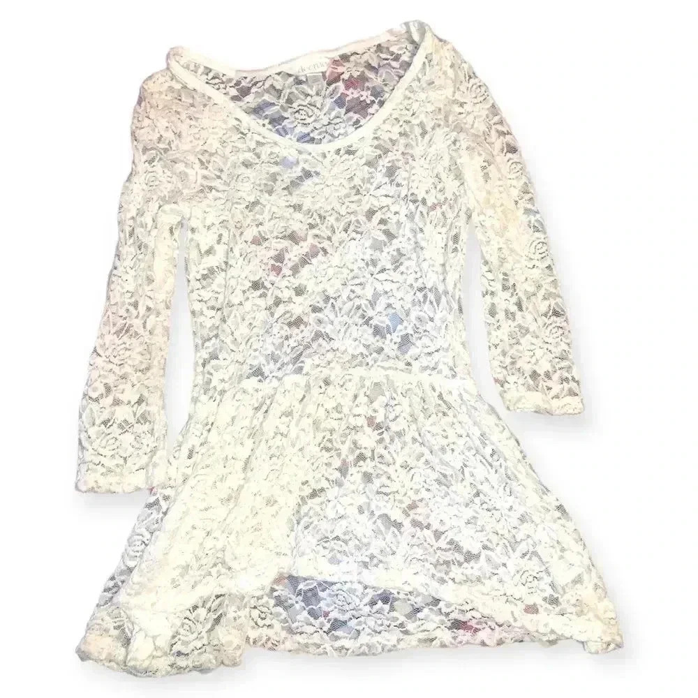 Decree lace peplum blouse
